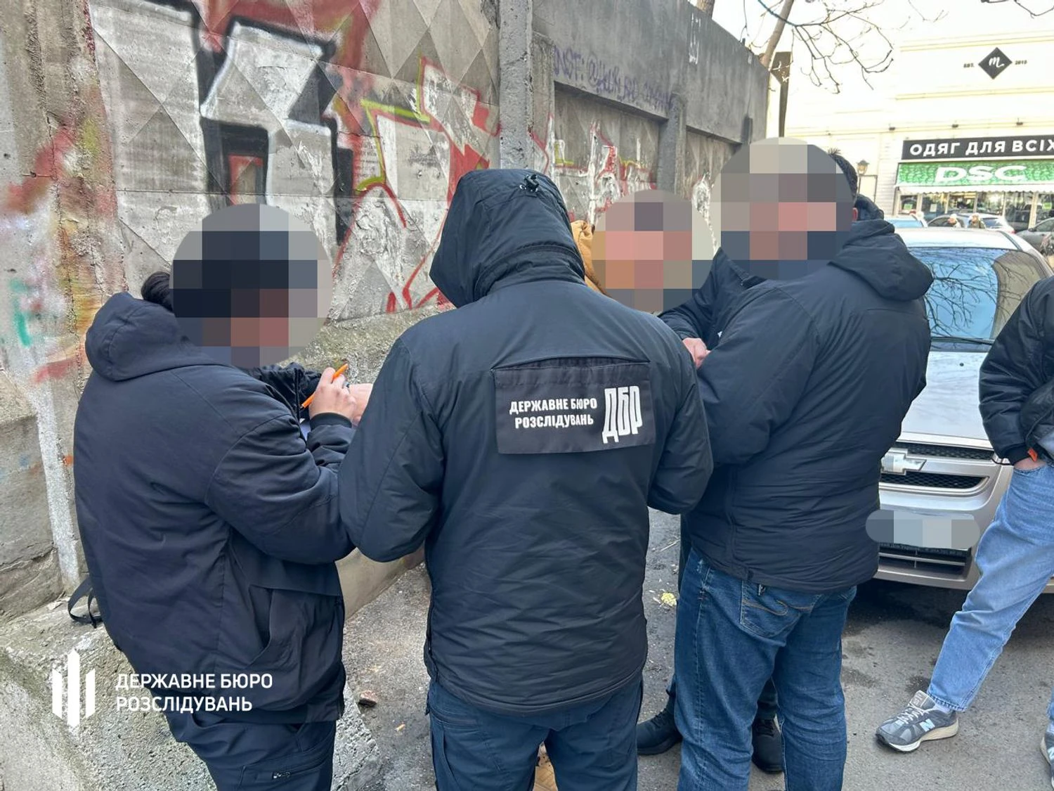Масово видавали фіктивні висновки ВЛК у відсутності призовників: на Одещині викрили групу лікарів ТЦК 2 Масово видавали фіктивні висновки ВЛК у відсутності призовників: на Одещині викрили групу лікарів ТЦК