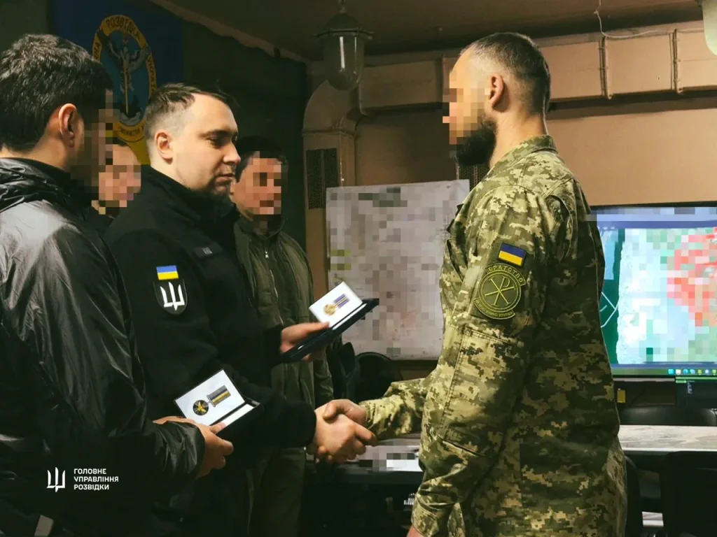 За хоробрість у боях з окупантами - Кирило Буданов на фронті відзначив “Спецпідрозділ Тимура” 3 За хоробрість у боях з окупантами - Кирило Буданов на фронті відзначив “Спецпідрозділ Тимура”