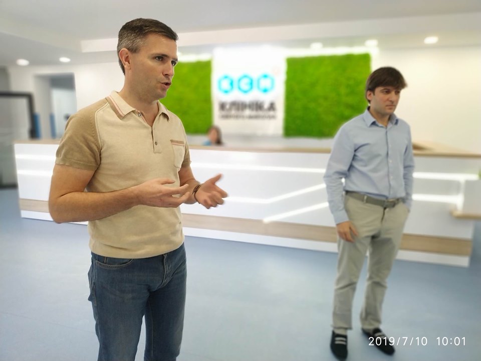 Микола Бєлий та Костянтин Милиця через фальшиві звіти клінік отримують «зайві» виплати з бюджету