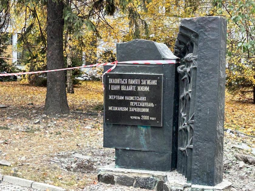 Мінус 700 вікон. Хто і коли відбудує Держпром?