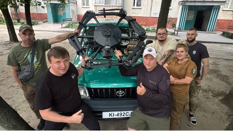 Фонд "Куємо Перемогу Разом" з початку року передав допомоги військовим на 4 мільйони гривень 3 Фонд "Куємо Перемогу Разом" з початку року передав допомоги військовим на 4 мільйони гривень