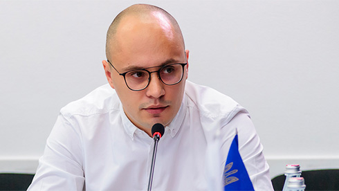 Банківська тінь воєнної економіки: як АТ «Банк Український капітал» опинився в епіцентрі підозр щодо відтоку валюти та корупційного покривання 2 Банківська тінь воєнної економіки: як АТ «Банк Український капітал» опинився в епіцентрі підозр щодо відтоку валюти та корупційного покривання