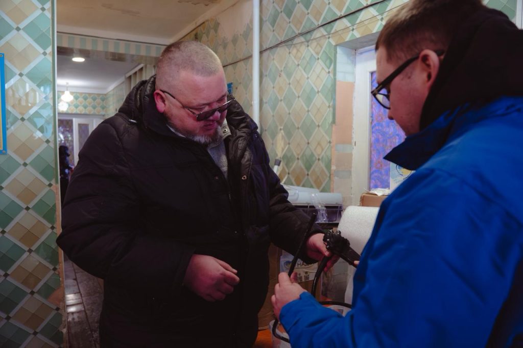 Гуманітарна місія на Житомирщину: лікарні отримали сучасне діагностичне обладнання від фонду «Надія» та Валерія Дубіля