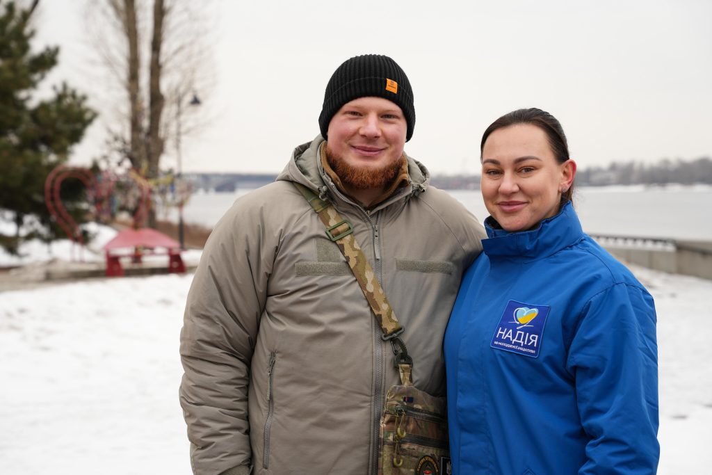 Фонд «Надія», Валерій Дубіль та Анатолій Шкрібляк зустрілися з Героєм України Владиславом Стоцьким і передали допомогу його підрозділу